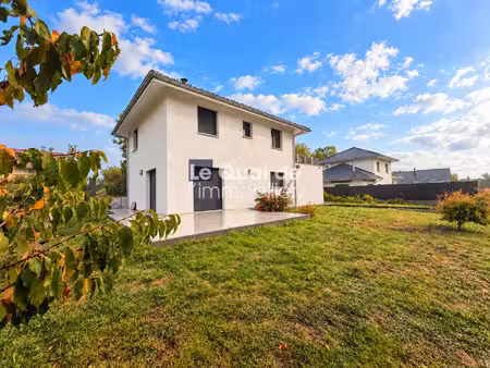 maison individuelle de 107 m² sur 2 niveaux — cruseilles  rou
