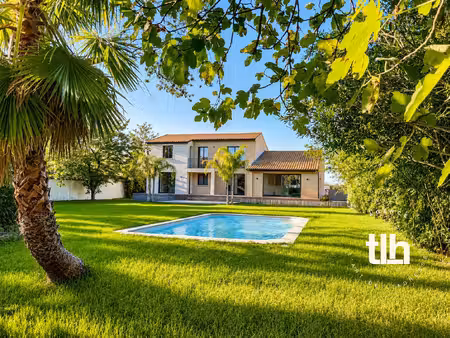 candillargues : superbe villa renovee 6 pieces 227m2 sur 1800m2
