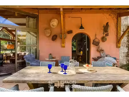 maison de luxe à vendre à corme-royal