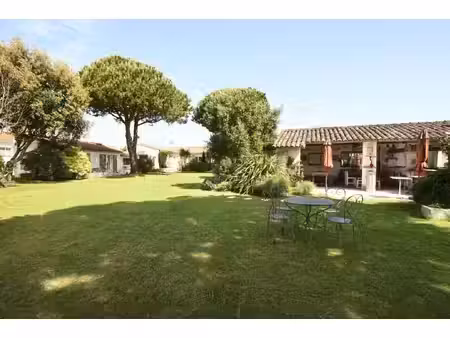 maison de luxe à vendre à loix