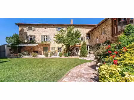 maison avec piscine charnay (69)
