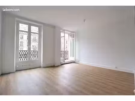 bureaux 182 m²