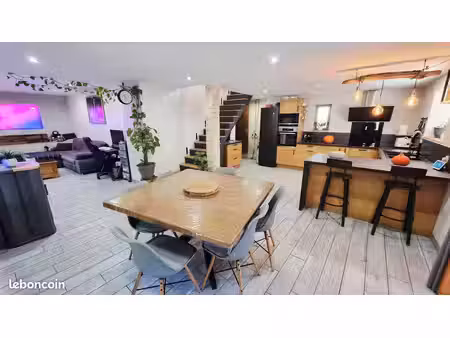 maison 4 pièces 122 m²