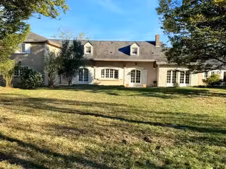 maison de luxe à vendre à beaumont-la-ronce