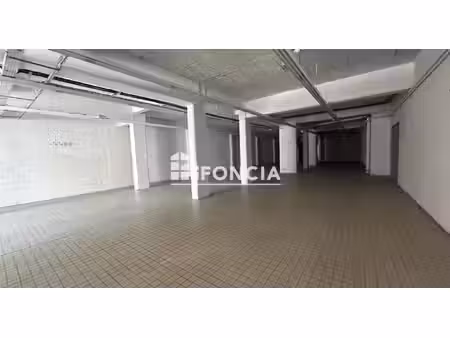 local commercial à louer