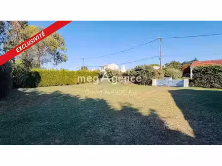vente terrain à batir 326 m² à l'ile-d'yeu (85350)  120 500 €