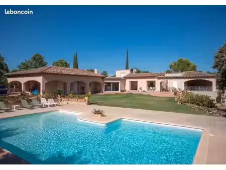 superbe propriété en provence au cœur de la nature