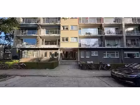 appartement à louer à sint-andries pour € 900 avec 3 chambres à coucher