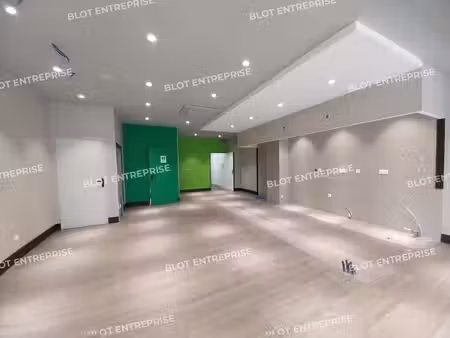 vente commerce saint nazaire 44600 175m²