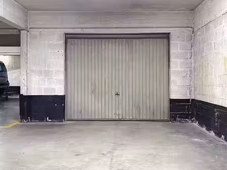 garage box à vendre au prix de 32.500€ !