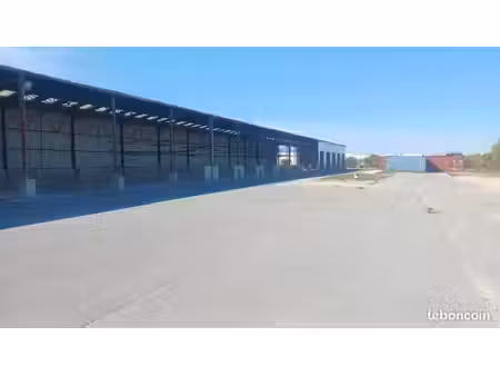 box et cellule de stokage 60 et 120m2