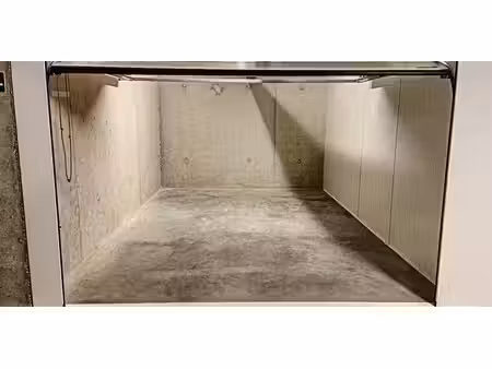 garage à louer à oostkamp pour € 77