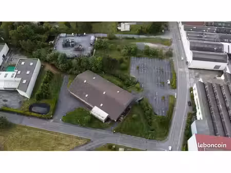 local commercial 1 127 m² avec parking – pinon (02)