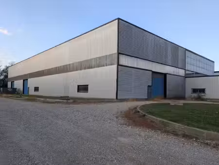 local professionnel à louer sainte helene du lac 2 pièce(s) 2000m2 18 300€/mois ht/hc