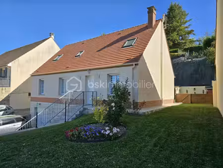 pavillon récent de 2013 sous exclusivité – 5 chambres  sous-sol total à montreuil-sur-brèc