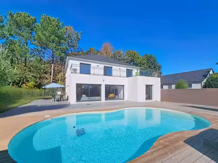 sainte-helene : maison contemporaine idéalement siuée