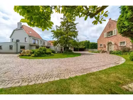 unieke villa met handelsruimte in tielt
