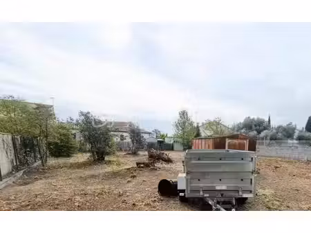 terrain de 465 m² à rodilhan