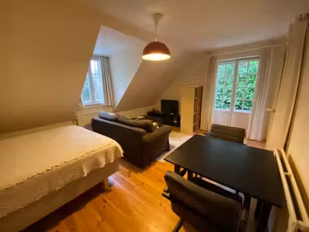 studio meublé au calme et dans la verdure