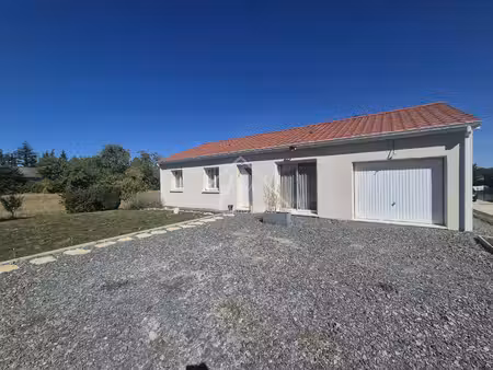 maison neuve  trois chambres et jardin