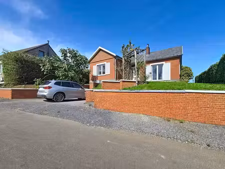 maison 2ch avec jardin et garage  bien située