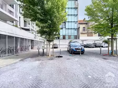 emplacement parking à louer