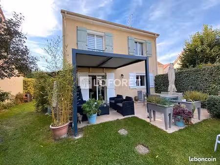 maison 6 pièces 93 m²