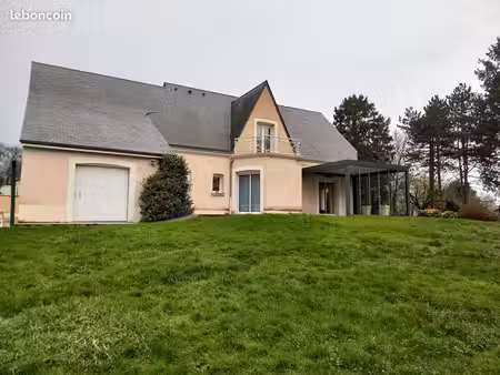 pavillon 5 pièces 197 m²