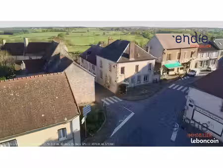 maison 10 pièces 157 m²