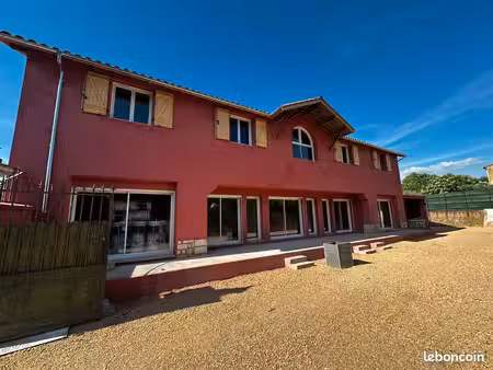 le charme d’une maison de village  le confort d’une rénovation complète