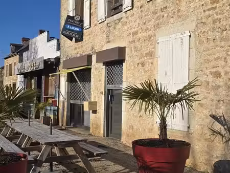appartement f3 à louer - 3 pièces - 82 23 m2 - bozouls - 12 - midi-pyrenees