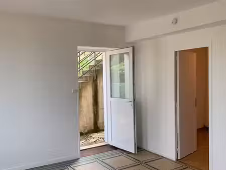 appartement f2 rdc