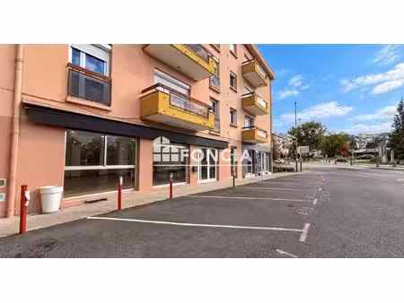 local commercial à vendre