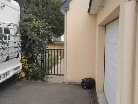 maison à louer à montfort sur meu