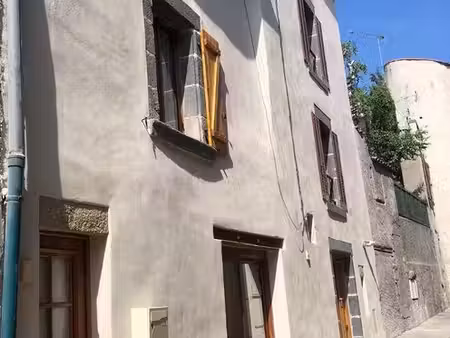 location maison de bourg à orcet