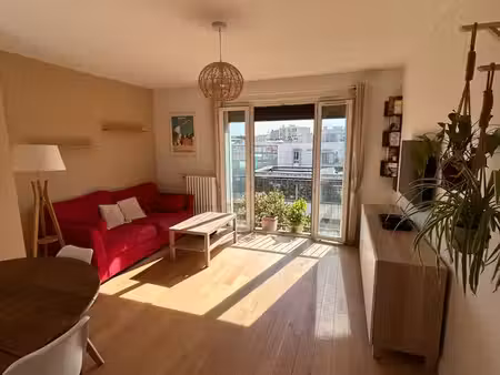 location meublée appartement appartement 3 pièces meublé – 55 m² – dernier étage – vue dég