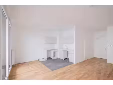 location appartement 1 pièce 33.3 m² à saint-cloud (92210)  1 017 €