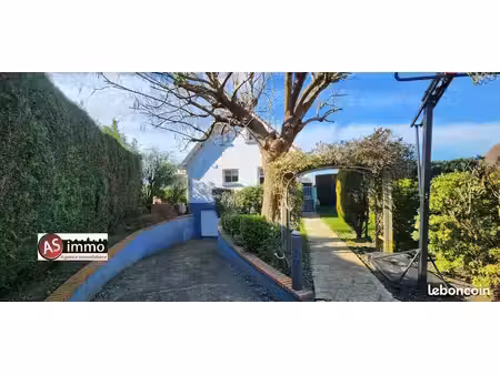 maison 9 pièces 147 m²