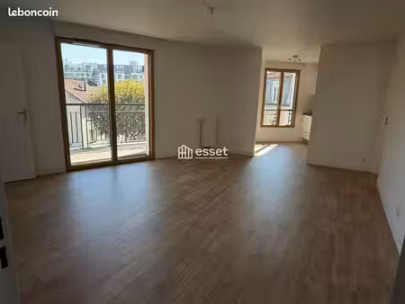 appartement 4 pièces 86.12m² à louer 2250 - la garenne-colombes 92250