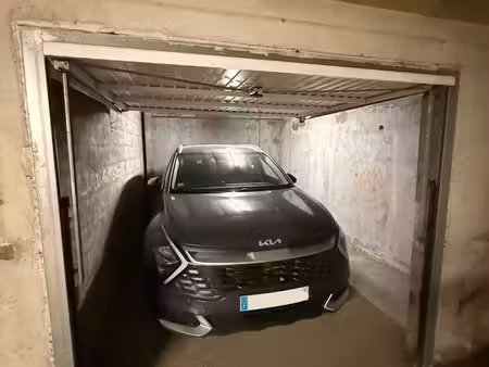 parking sécurisé à louer – colombes – 1 min gare les vallées