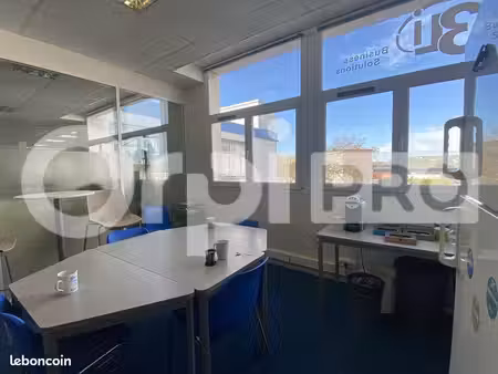 bureau 316 m²