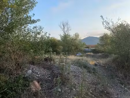 opportunité sur aubenas : terrain à bâtir  zone commerciale de ponson moulon
