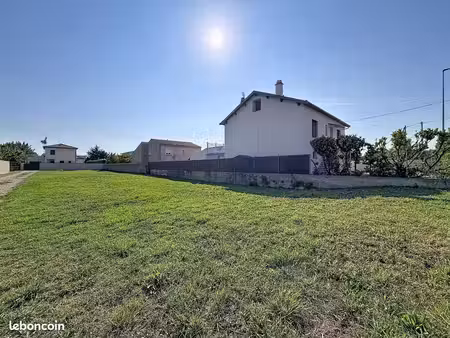 terrain 1 066 m² tournon sur rhone