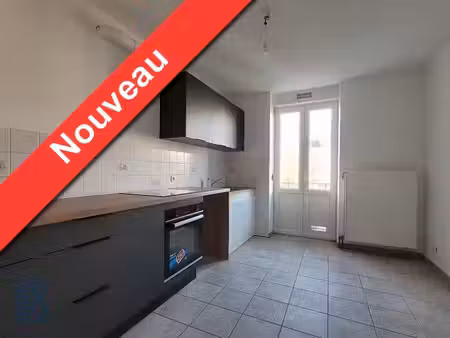 location appartement 4 pièces 92.05 m² à strasbourg (67000)  1 049 €