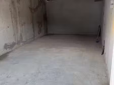 vends garage centre ville