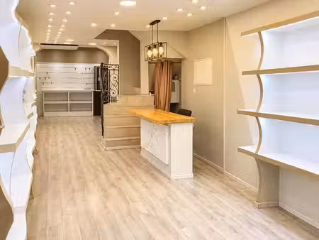 local commercial emplacement n 1 en centre ville 90m2