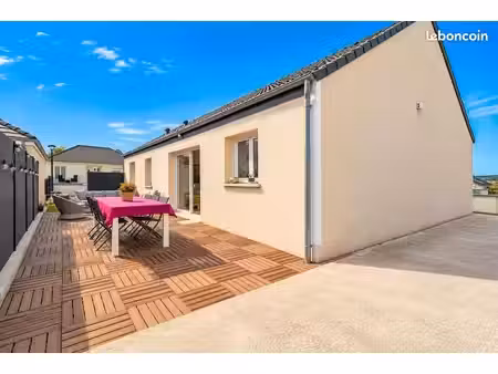 pavillon 4 pièces 108 m²