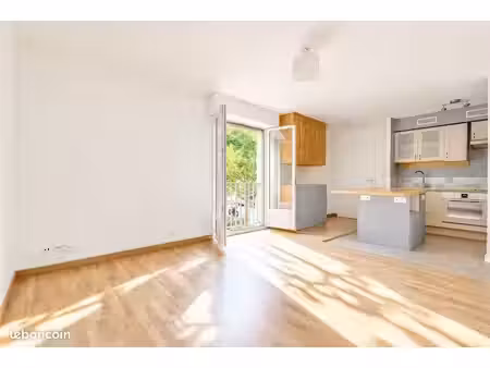 appartement 1 pièce 42 m²