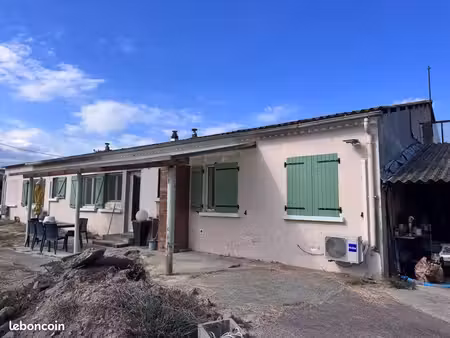 location hangar 200m2