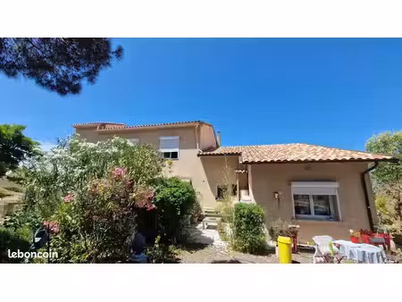 local 344 m² bastelicaccia